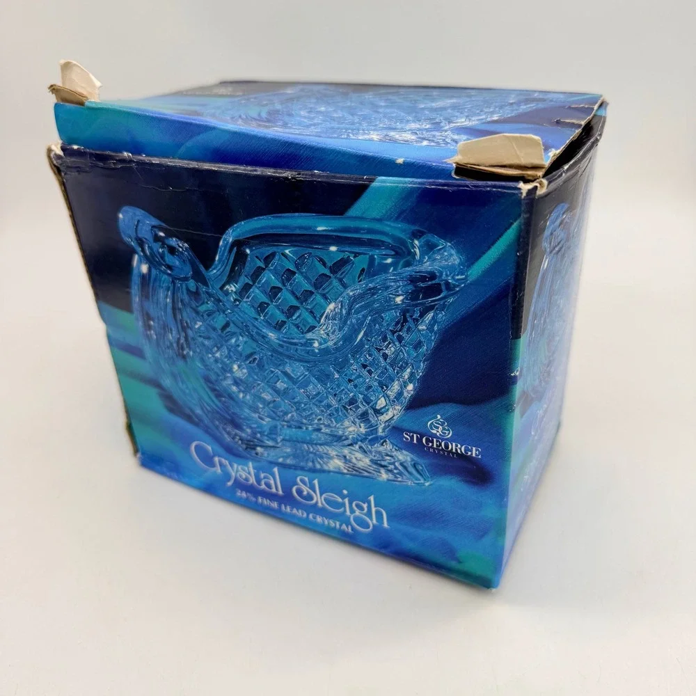 Clear Crystal Glass Christmas Sleigh Dish Diamond Quilted Holiday Candy‎ Bowl